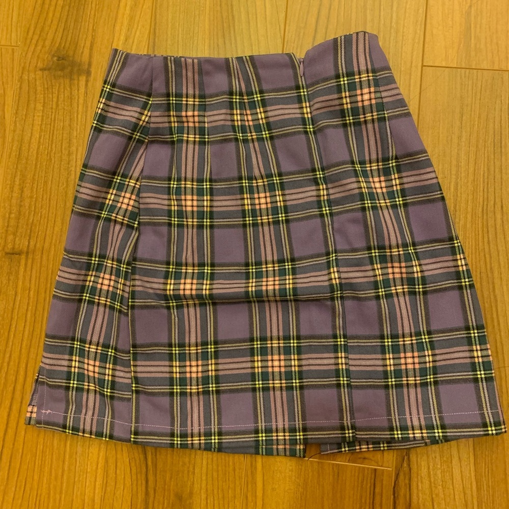 Brandy Melville Cara Skirt